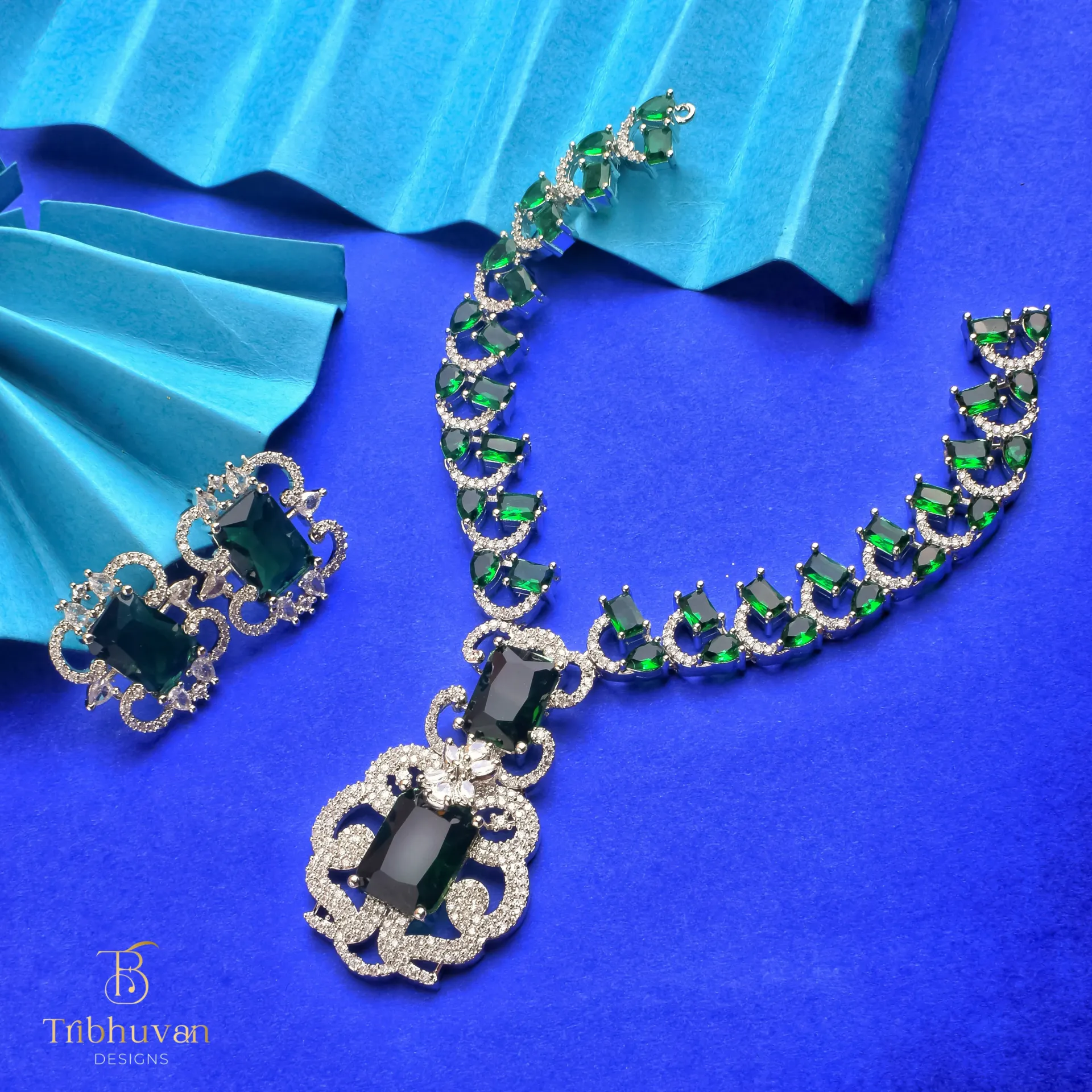 Emerald Royale Statement Necklace Set